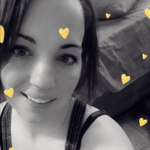 Meet your Posher, Kayla